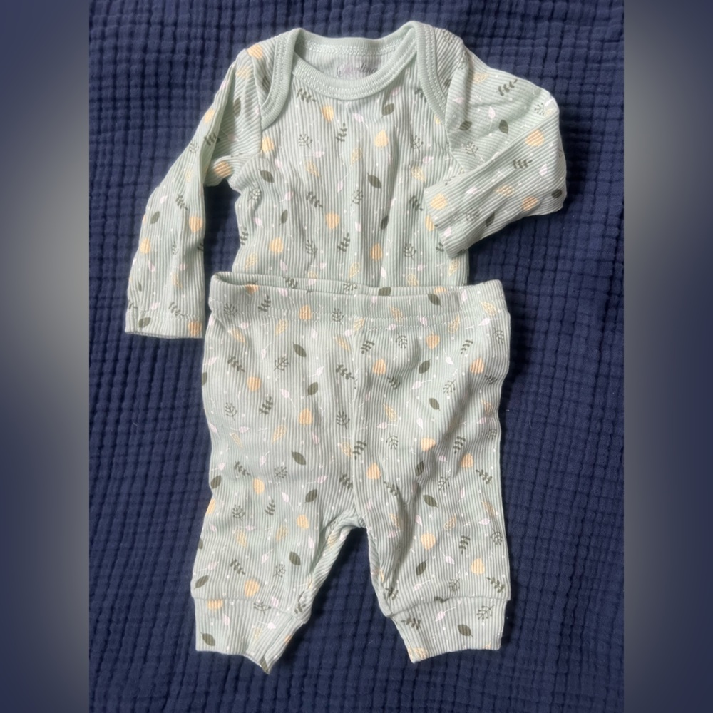 Sterling baby leaf print matching set